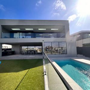 Point Safety Beach VIC3936