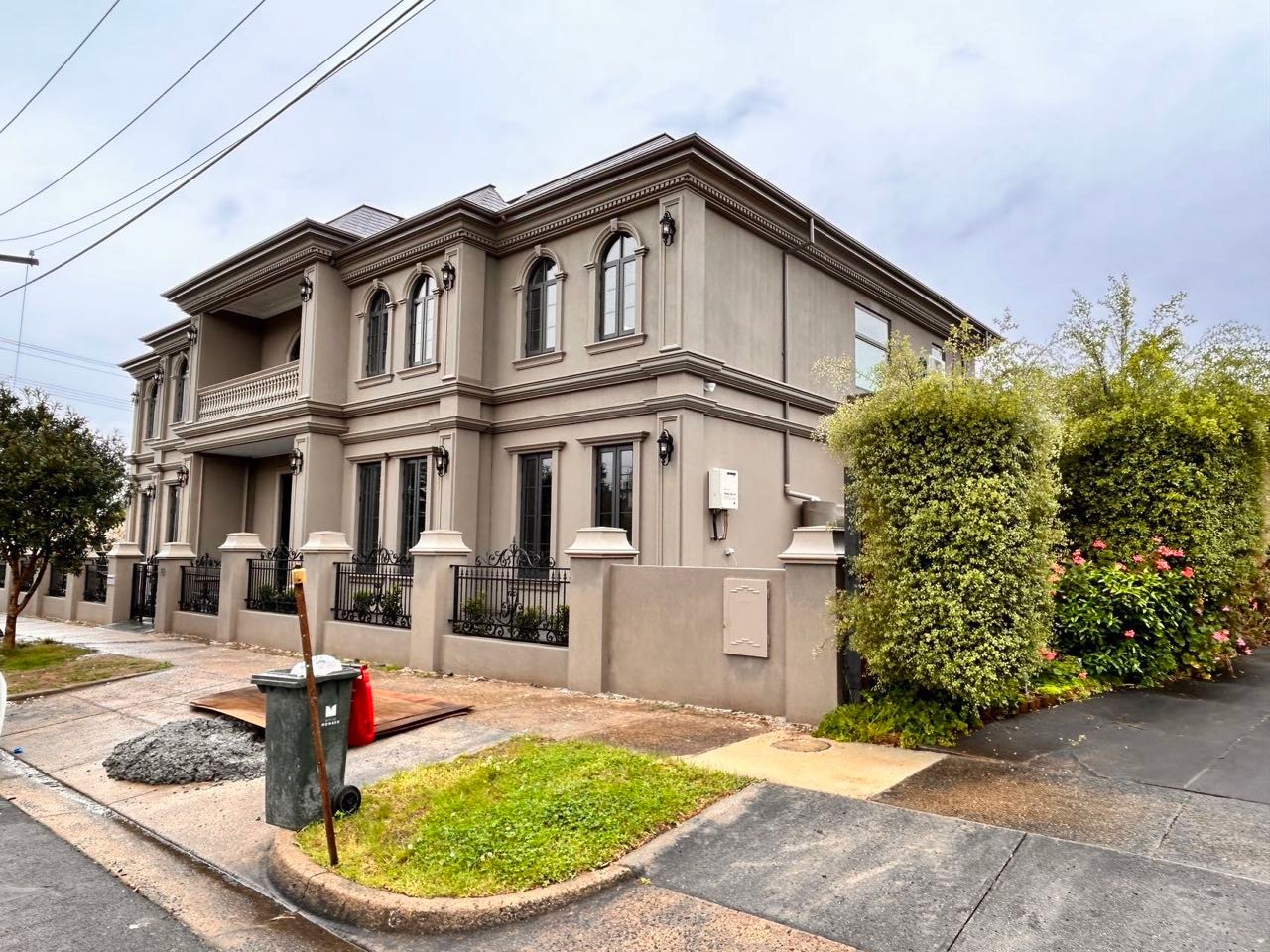 Albans Street Mount Waverley